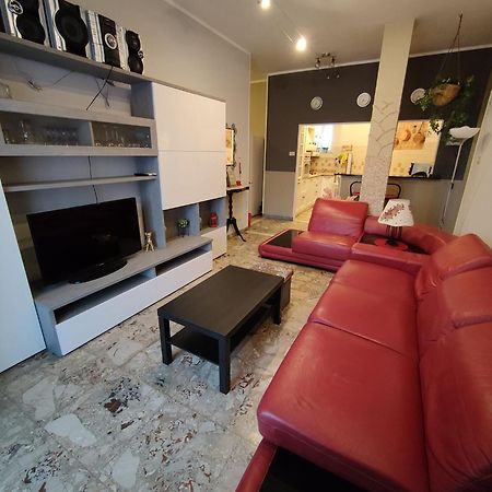 Elegante Appartamento 90 Mq Zona Corticella Fiera بولونيا المظهر الخارجي الصورة