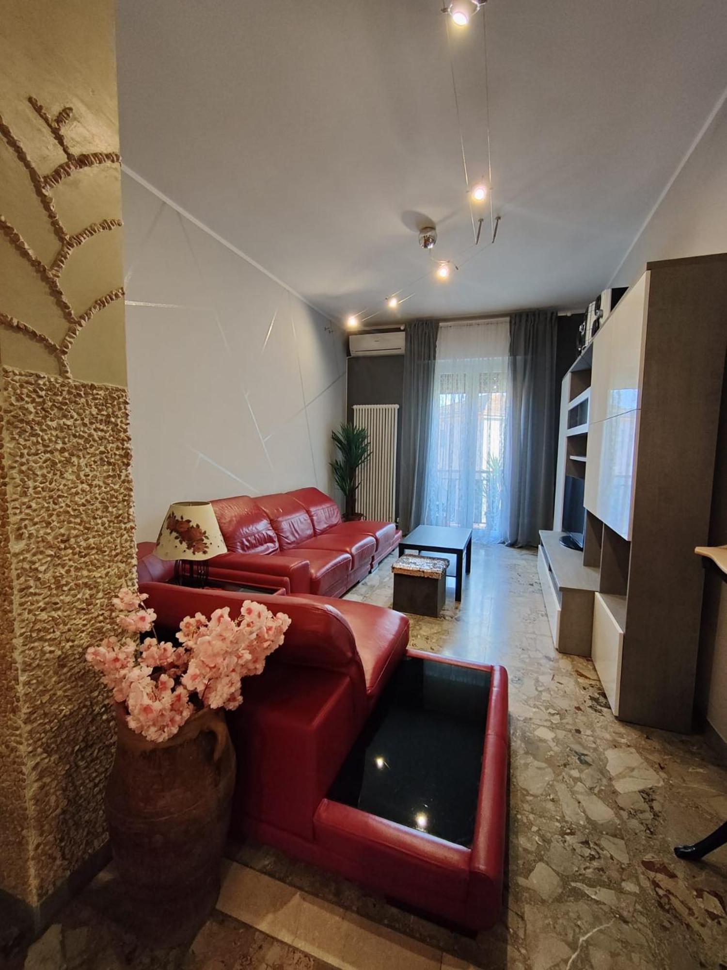 Elegante Appartamento 90 Mq Zona Corticella Fiera بولونيا المظهر الخارجي الصورة