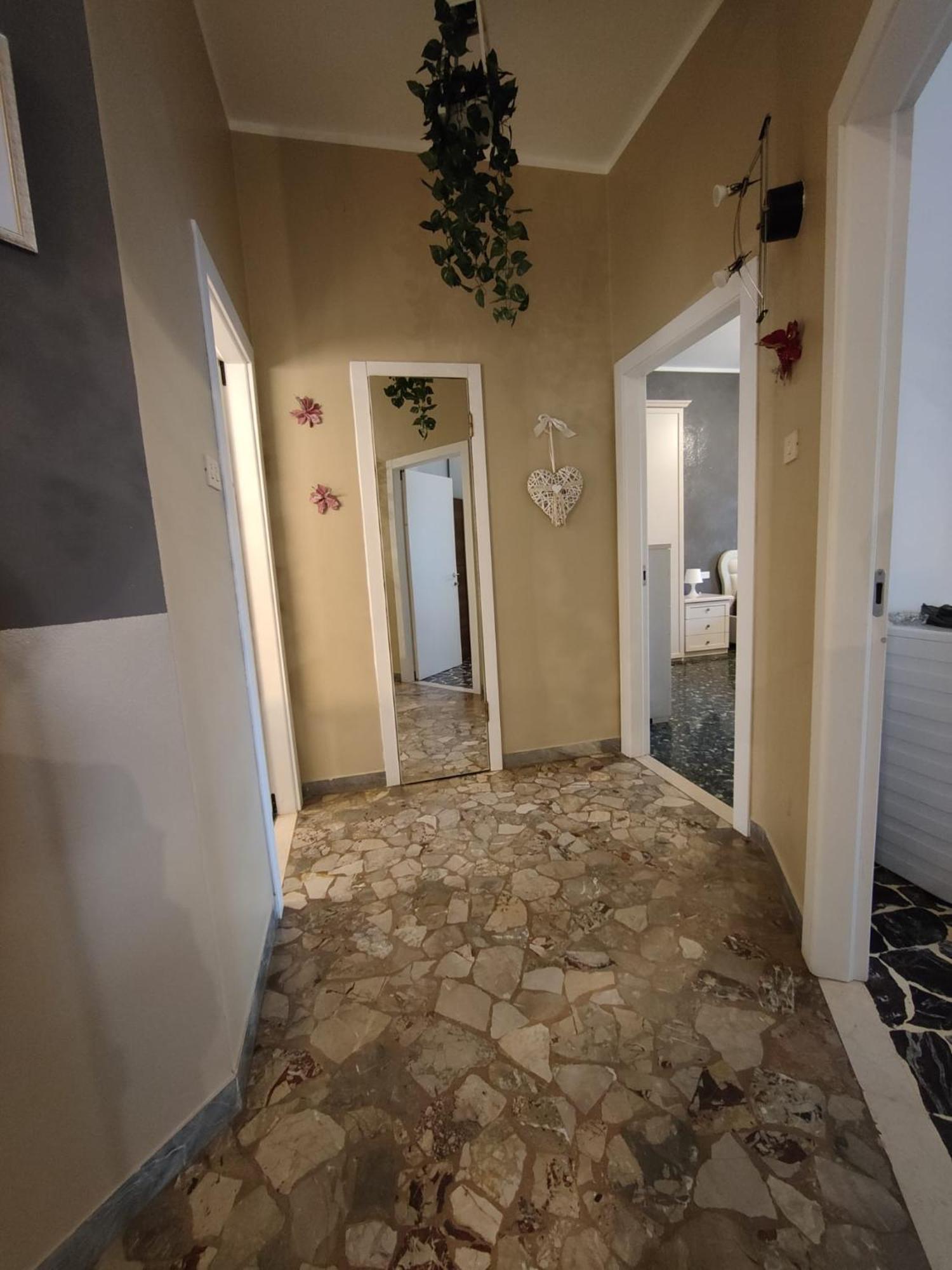Elegante Appartamento 90 Mq Zona Corticella Fiera بولونيا المظهر الخارجي الصورة