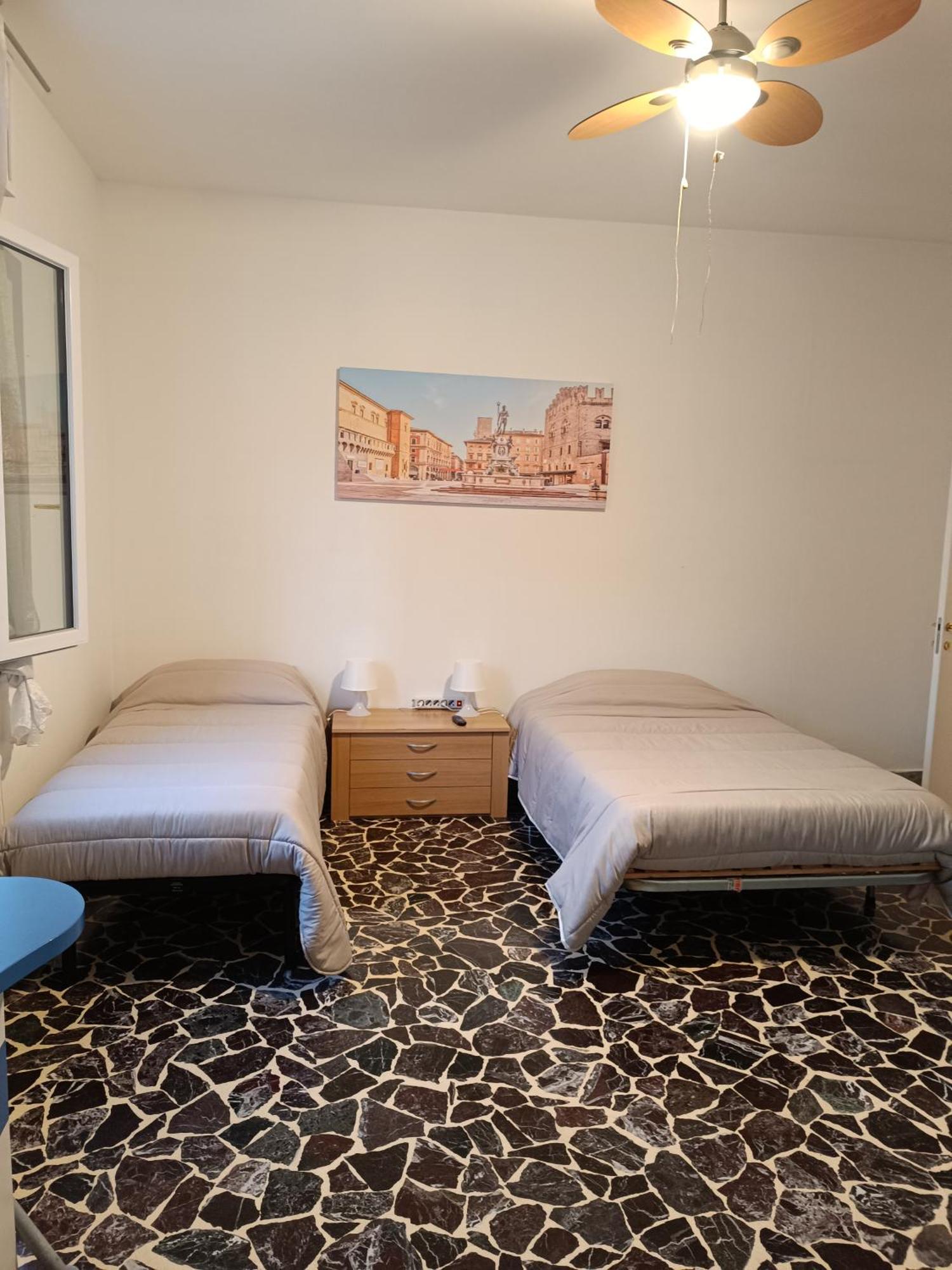 Elegante Appartamento 90 Mq Zona Corticella Fiera بولونيا المظهر الخارجي الصورة